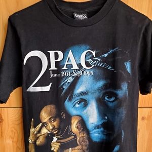 2PAC Rapper Black Graphic Tee Shirt size Medium